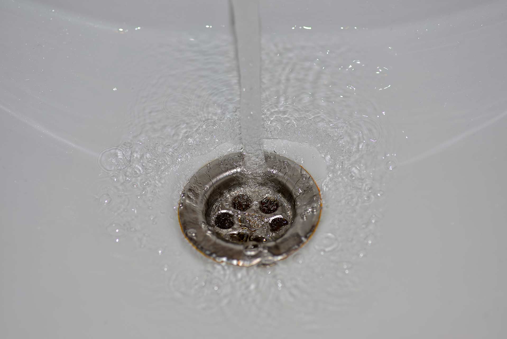 A2B Drains provides services to unblock blocked sinks and drains for properties in Waltham Abbey.